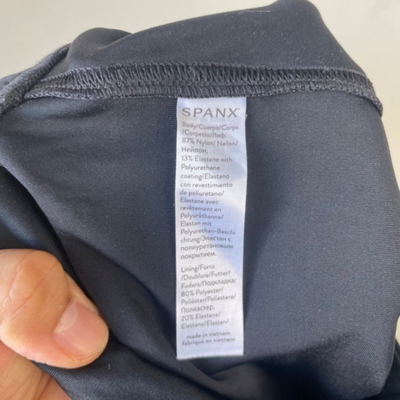 Spanx Faux Leather Camo Legging‎ - Picture 8 of 10